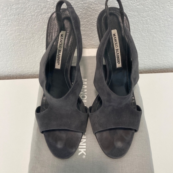 Manolo Blahnik - Picture 4 of 5